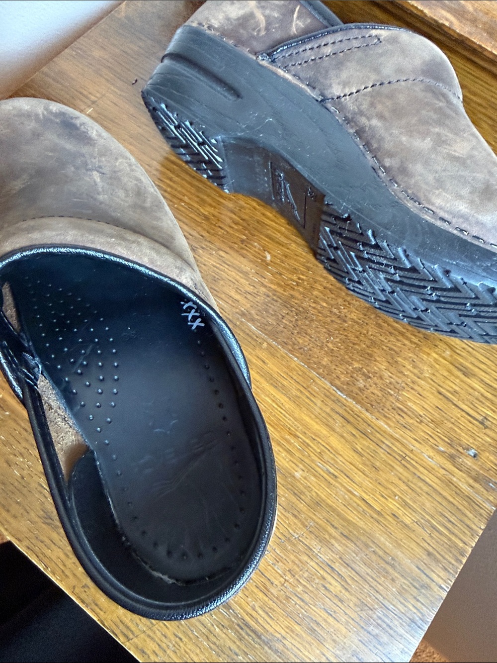 Dansko Brown Brushed Leather Women’s Slip-On Clogs - Picture 6 of 7